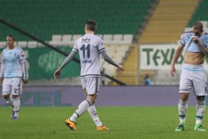 Pereira beklerde ve forvette kimi oynatacağından emin değil