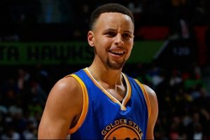 Stephen Curry rekora doymuyor