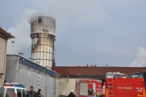 Bursa'da patlayan silo alev topuna d&ouml;nd&uuml;