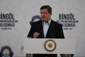 "Elinde silah olanı muhatap olmayacağız"