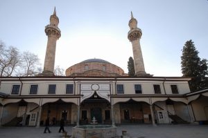 Bursa'da bir grup gen&ccedil;ten 28 Şubat protestosu
