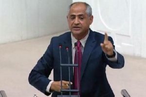 CHP'li &Ccedil;am: Cumhurbaşkanı'nın yaptığı anayasa darbesidir