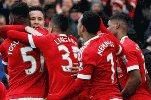Rashford coştu ManU u&ccedil;tu