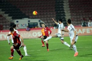 Aslan'a darbe &uuml;st&uuml;ne darbe