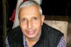 Tarlada av t&uuml;feğiyle &ouml;ld&uuml;r&uuml;ld&uuml;