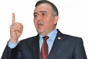 Erdoğan'ı eleştiren MHP Grup Başkanvekili Ak&ccedil;ay: Darbe &uuml;st&uuml;ne darbe yapıyor