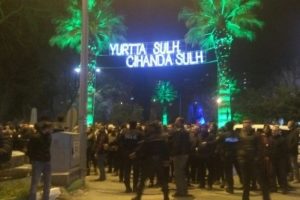Bursa'da deniz otob&uuml;s&uuml;nde b&uuml;y&uuml;k ş&uuml;phe polisi alarma ge&ccedil;irdi!