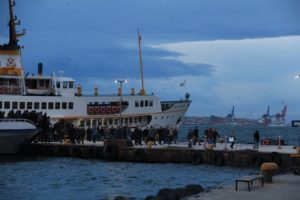İstanbul'da t&uuml;m şehir vapur hatları seferleri iptal