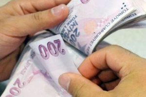 Asgari &uuml;cret d&uuml;ş&uuml;yor! Ekim 2016'da...