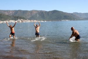 Turist sayısı d&uuml;şt&uuml;