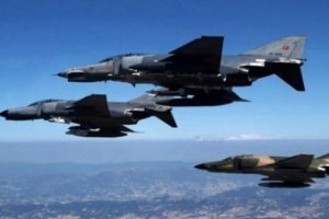 Suriye sınırında 10 F-16'yla devriye u&ccedil;uşu