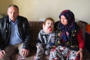 T&uuml;rkiye'nin y&uuml;reğini burkan &ccedil;ocuk ameliyat oldu
