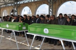 İki hentbolcu yanyana toprağa verildi