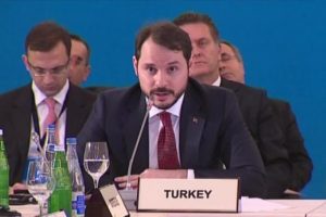 Enerji ve Tabii Kaynaklar Bakanı Berat Albayrak, Azerbaycan'da