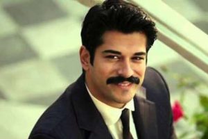 Burak &Ouml;z&ccedil;ivit b&uuml;y&uuml;k isteğinden vazge&ccedil;ti!...