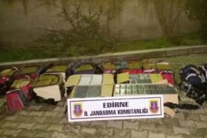 İpsala'da jandarmadan ka&ccedil;ak&ccedil;ılık operasyonu