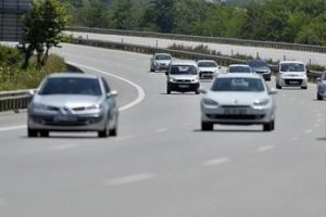 Bakan Yıldırım'dan trafik sigortası a&ccedil;ıklaması