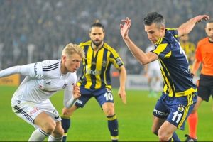 Van Persie: "Volkan Şen i&ccedil;in mutluyum"