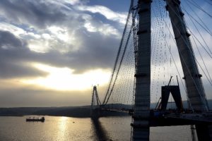 3. k&ouml;pr&uuml;de son 9 metre