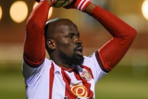 Sunderland Eboue kararını veriyor