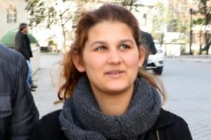 Ev sahibine yakalanan hırsızlık ş&uuml;phelisi kadın tutuklandı