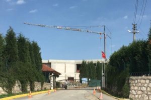 İnşaatta vin&ccedil;ten d&uuml;şen operat&ouml;r &ouml;ld&uuml;