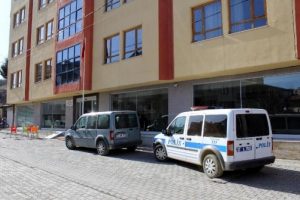 Kastamonu'da 'cemaat' operasyonu: 8 g&ouml;zaltı