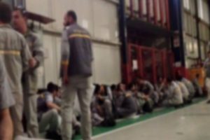 Bursa'da Renault y&ouml;netiminden yeni a&ccedil;ıklama: 12 emek&ccedil;inin daha s&ouml;zleşmesi feshedildi
