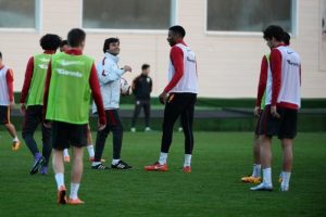 Galatasaray Orhan Atik ile &ccedil;alıştı