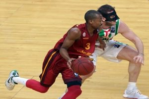 Galatasaray adını &ccedil;eyrek finale yazdırdı