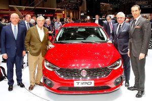Fiat Egea ailesi Cenevre Otomobil Fuarı'nda sergilendi