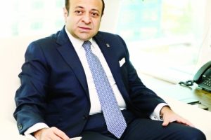 Bağış &ccedil;ifti şirketlerini devretmeye hazırlanıyor