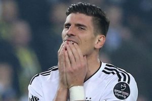 Beşiktaş, direk şanssızlığını yaşamaya başladı