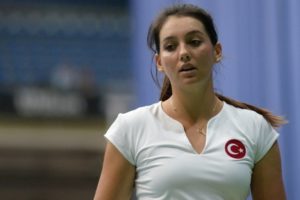 İpek Soylu'nun limiti yok! Serena'yı istiyor...