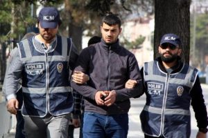 Yolcu otob&uuml;s&uuml;nde 16.5 kilo esrar ele ge&ccedil;irildi