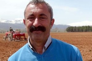 Kom&uuml;nist Belediye Başkanı, D&uuml;zce Belediye Başkanı'nı ti'ye aldı