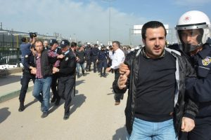 "Bursa Renault'ta polis baskısı devam ediyor"