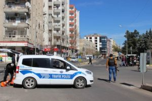 Sur'a &ccedil;ıkan t&uuml;m yollar kapatıldı
