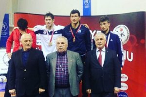 Yıldırım Belediyesporlu sporcular madalyaya doymuyor