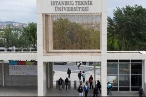 İT&Uuml;'de &ouml;ğrenciler kazandı: Kafeterya değil, yeşil alan olacak