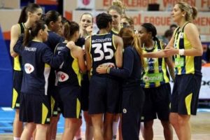 Fenerbah&ccedil;e yarı finalde