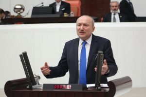 Ko&ccedil;demir sordu: 'Bursa'da gelişmişlik farkları neden &ouml;nlenmiyor?'