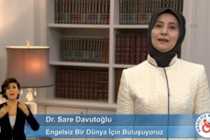 Sare Davutoğlu engelliler i&ccedil;in kamera karşısına ge&ccedil;ti
