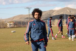 Sadık &Ccedil;iftpınar: "Hedefim S&uuml;per Lig'de oynamak"