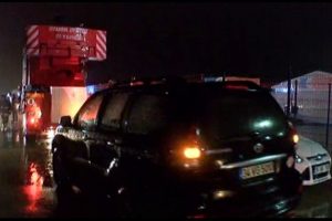 Tuzla'da bir ara&ccedil; denize u&ccedil;tu