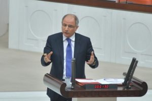 Bakan Ala yakalanan ka&ccedil;ak g&ouml;&ccedil;men sayısını a&ccedil;ıkladı