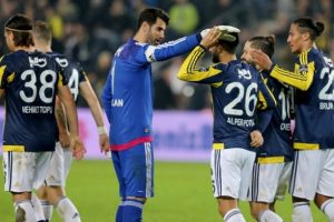 Fenerbah&ccedil;e Mart ayında 3 g&uuml;nde bir ma&ccedil; yapacak