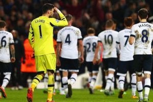 West Ham Tottenham'a ge&ccedil;it vermedi!