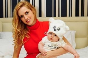 Wilma Elles'ten &uuml;&ccedil;&uuml;nc&uuml; bebek a&ccedil;ıklaması...