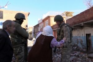 G&uuml;venlik g&uuml;&ccedil;lerinden 'sivil' hassasiyeti